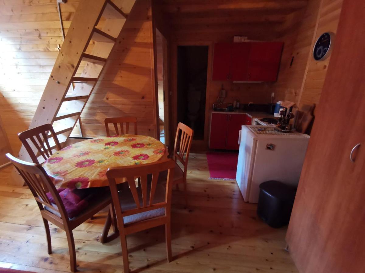 Apartman Bugar Mitrovac Exterior foto
